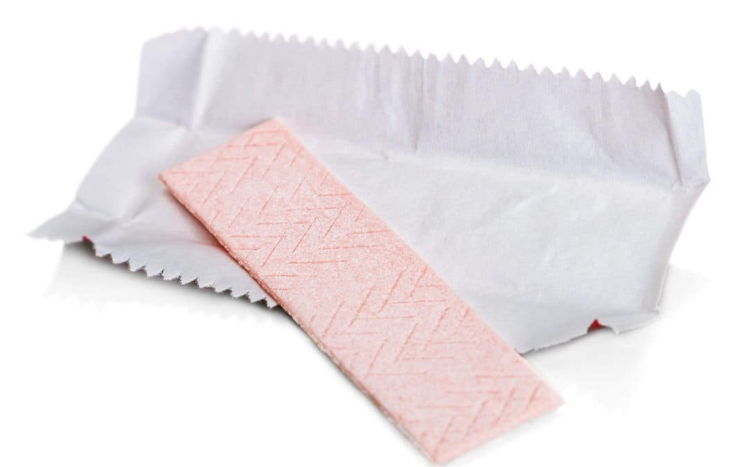 Just Had a C-Section? Here’s Why You Should Chew Gum Until You Fart (Yes, You Read That Right)!