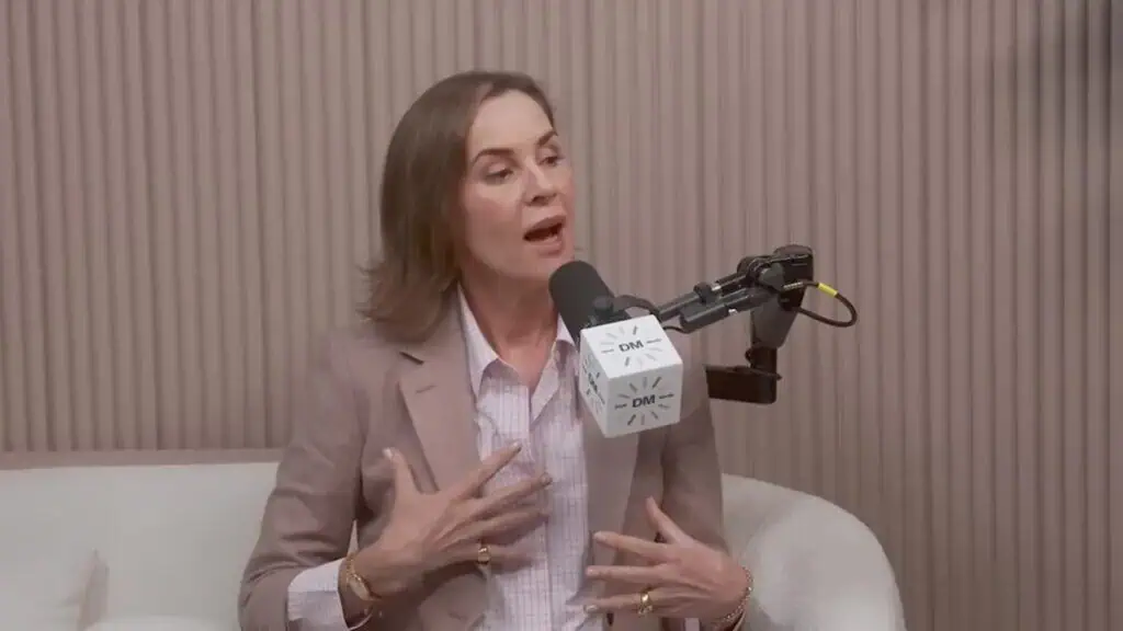 Dr. Thais Aliabadi discussing health topics during a media interview.