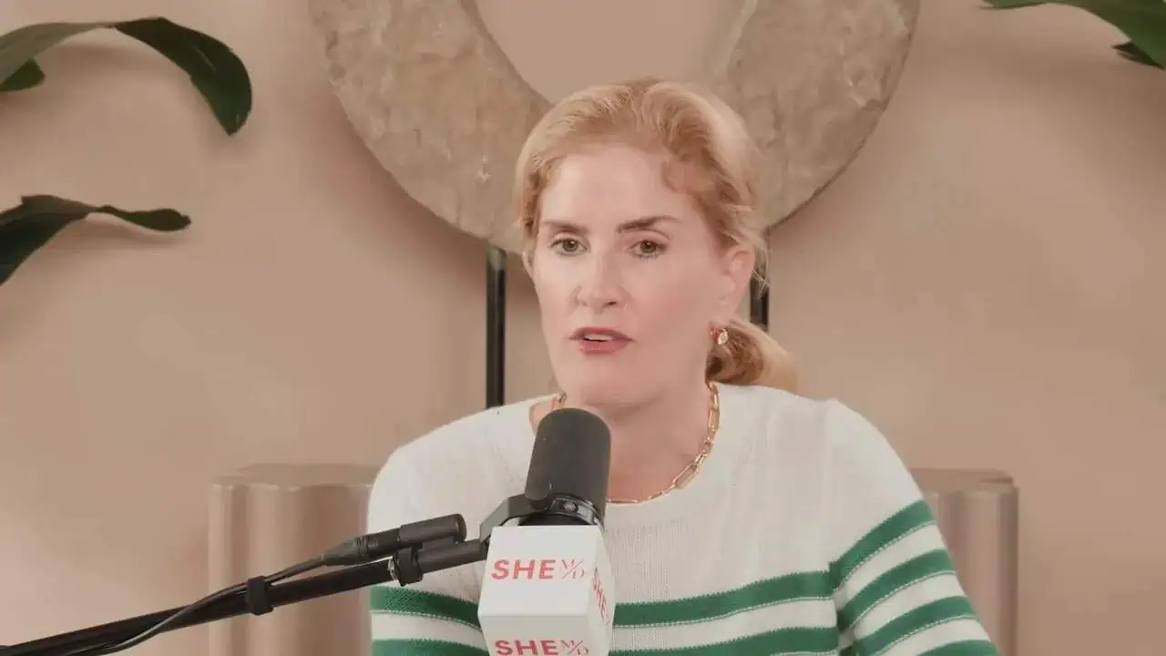 Dr. Thais Aliabadi speaking at a medical conference or interview.