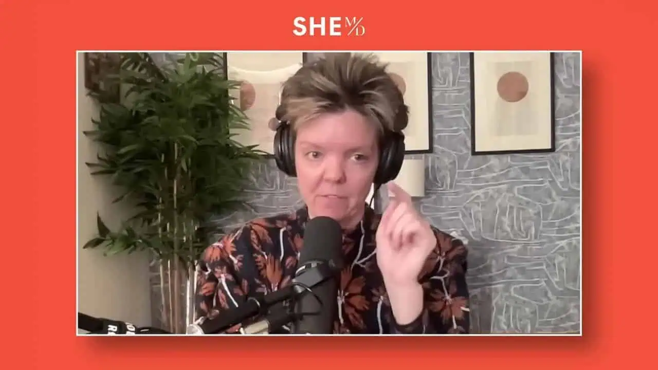 Dr. Thais Aliabadi speaking during a podcast interview on health topics.