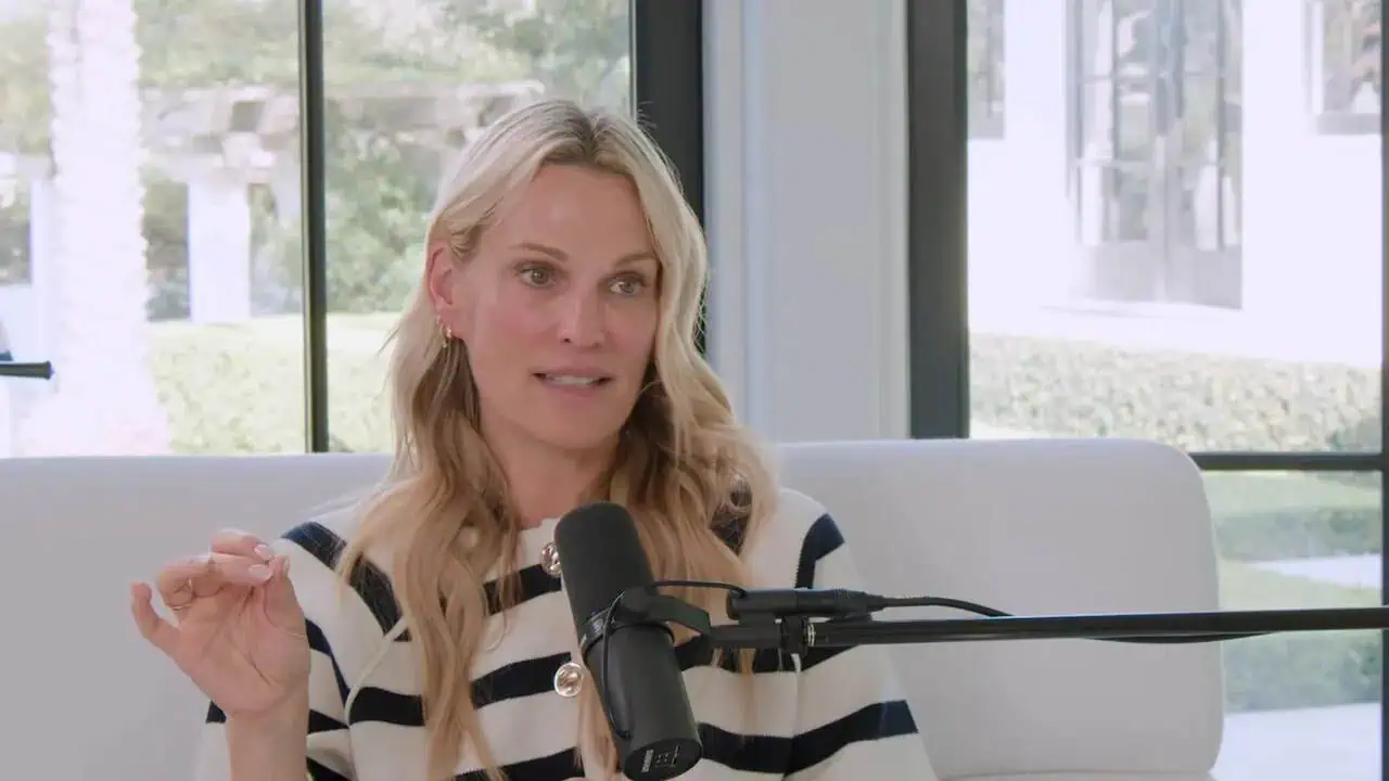 Thais Aliabadi MD speaking during a podcast or interview.
